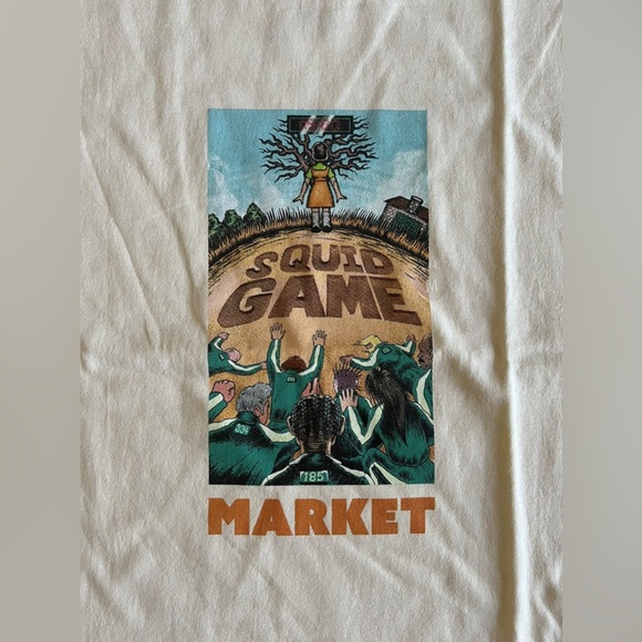 Mens Market x Squid Game x Netflix by PacSun Graphic Tee Shirt Unisex NWT - Picture 3 of 7